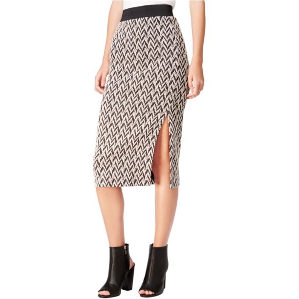 Chelsea Sky Women’s Chevron Printed Knee-Length Pencil Skirt